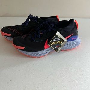 Nike Women's Pegasus Trail 3 Gortex size 8.5 NEW!